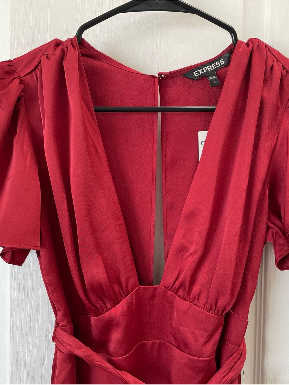 BNWT EXPRESS Red Satin Wrap Dress with Tie Waist - Picture 2 of 10